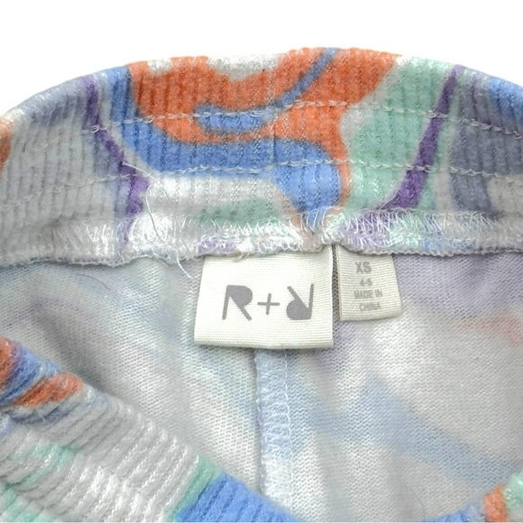 Rumi & Ryder Tie Dye Soft Knit 2pc Tee & Shorts Set Girls XS 4/5 - Picture 8 of 9